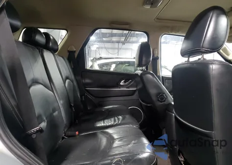 2005 Mercury Mariner z USA, uszkodzony, nr VIN 4M2YU571X5DJ24421